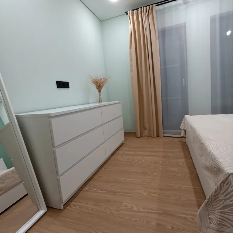 Дом 80m2 — чан, кухня, вид на реку