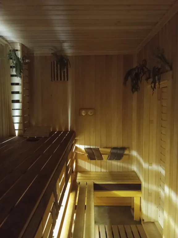 Дом 80m2 — чан, кухня, панорамные окна