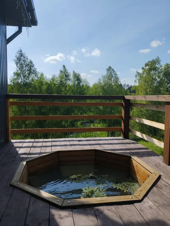 Дом 80m2 — чан, кухня, панорамные окна