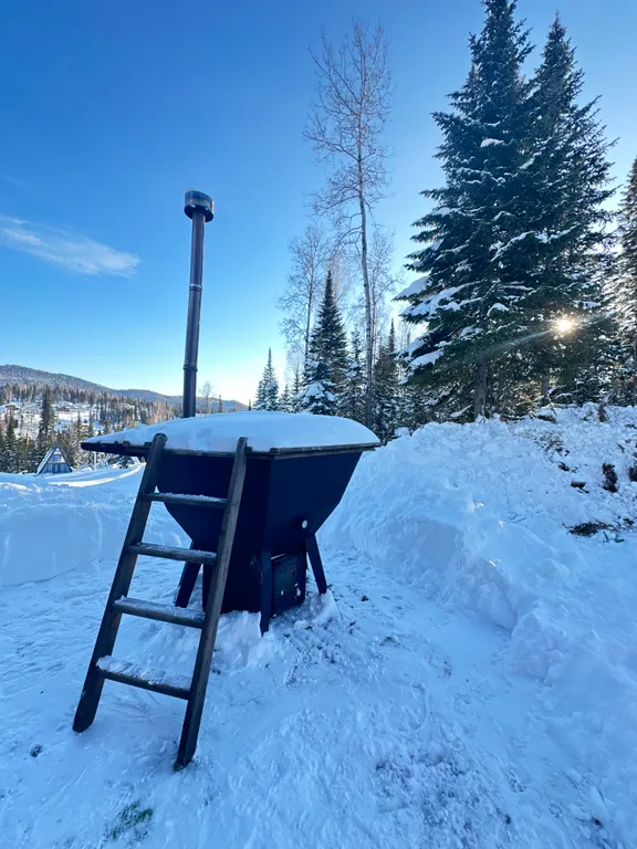 Дом 95m2 — чан, кухня, панорамные окна