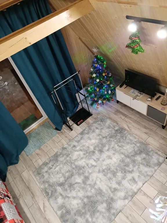 Дом 40m2 — чан, панорамное остекление, второй этаж
