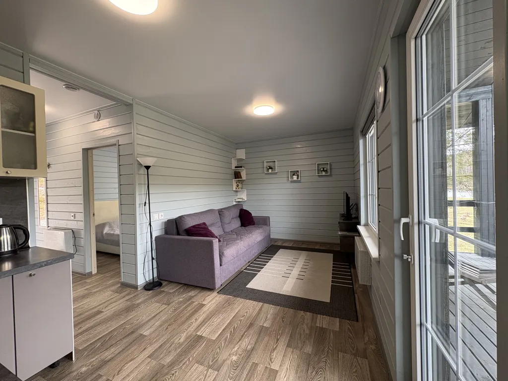 Дом 40m2 — чан, кухня, вид на реку