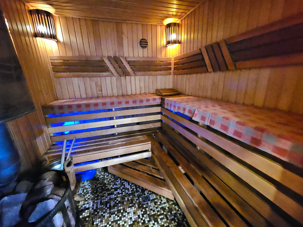 Дом 110m2 — чан, кухня, огороженная территория